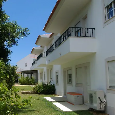 Lovely 1-bedroom In Olhos De Agua