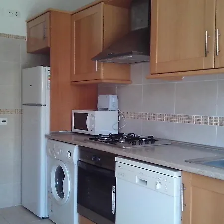 Apartment Lovely 1-bedroom In Olhos De Agua Albufeira