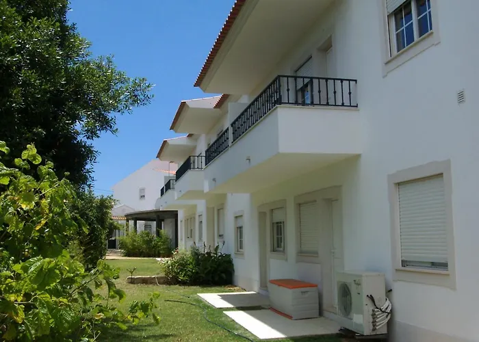 Lovely 1-bedroom In Olhos De Agua