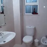 Lovely 1-bedroom In Olhos De Agua *